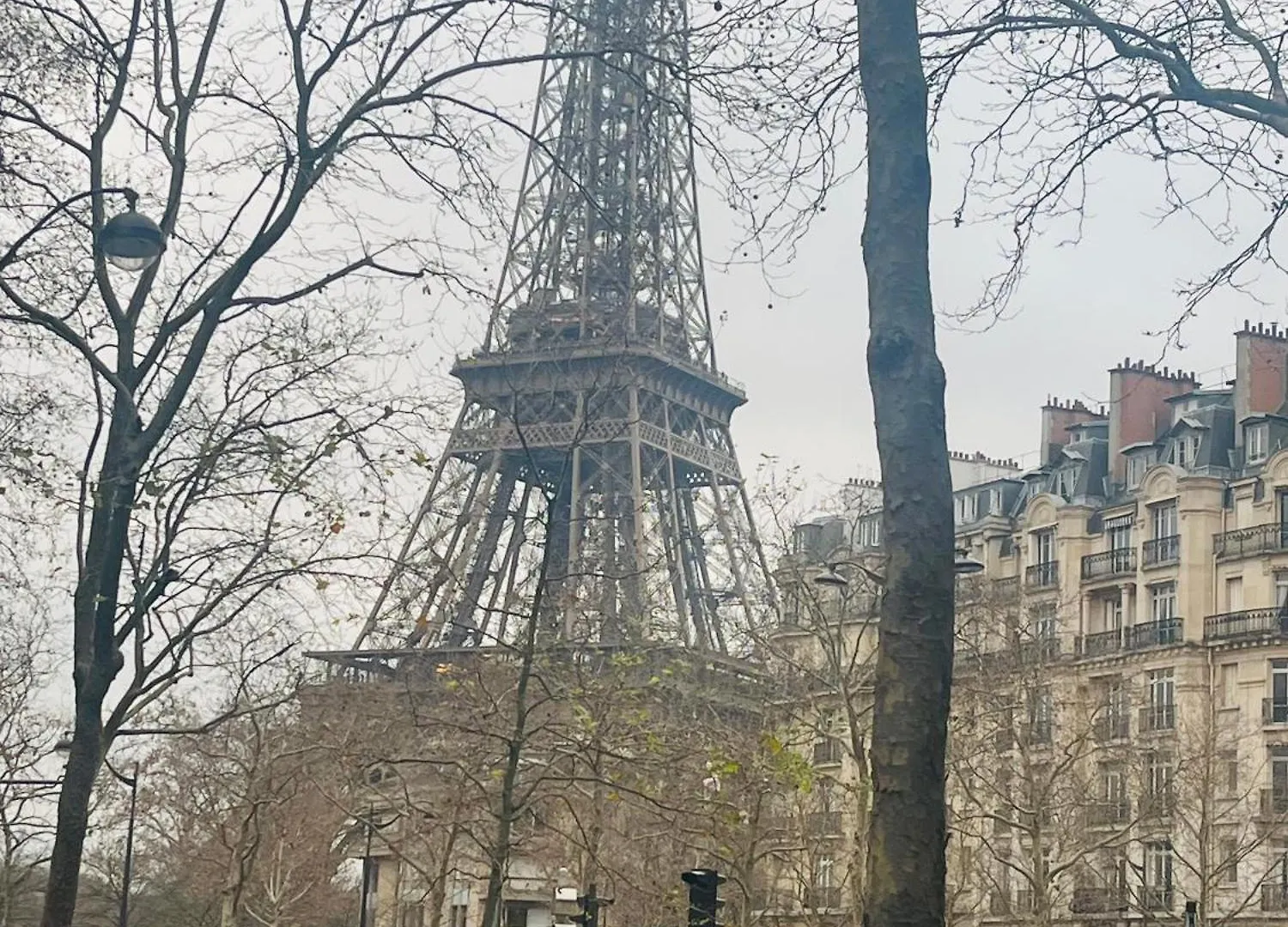 Homestay Charmante Place A Deux Pas De La Tour Eiffel Paris
